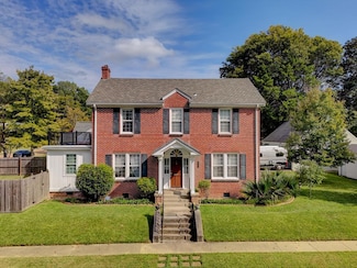 2203 Wilson St, Vicksburg, MS 39180