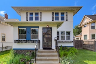 2707 Girard Ave N, Minneapolis, MN 55411