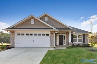 115 Sidney Ruth Dr, New Market, AL 35811