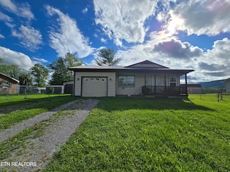 288 MacHine Branch Rd, Ewing, VA 24248