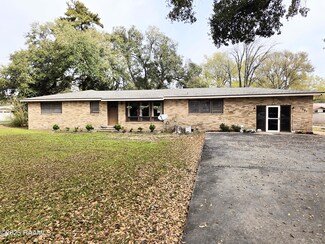 1301 Poinciana Ave, Mamou, LA 70554