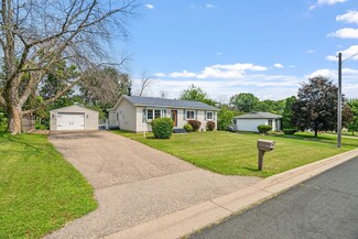 3865 77th St E, Inver Grove Heights, MN 55076