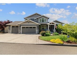 10950 SE Vista View Ln, Happy Valley, OR 97086