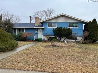 1449 Agnes St, Richland, WA 99352