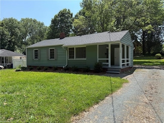 144 Lawndale Dr, Winston Salem, NC 27104