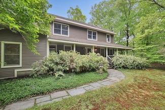 1155 Arbutus St, Middletown, CT 06457