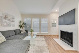6220 Bentwood Trail Unit 204, Dallas, TX 75252