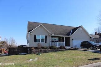 125 West Dr, La Follette, TN 37766