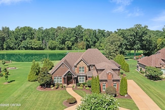57 Lake Point Dr, Jackson, TN 38305