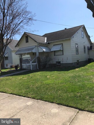 304 E Arch St, Fleetwood, PA 19522