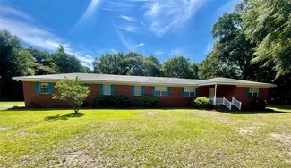 1240 Neil Grantham Dr, Elba, AL 36323