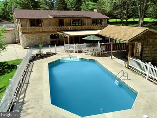 296 Swopes Valley Rd, Pine Grove, PA 17963