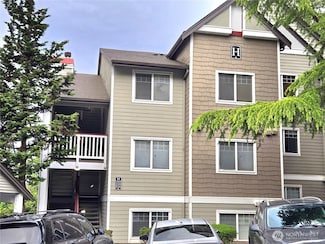 18501 SE Newport Way Unit H-335, Issaquah, WA 98027