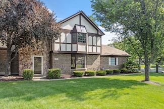 8459 Edelweiss Dr, Palos Park, IL 60464
