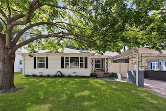 1003 N College St, McKinney, TX 75069