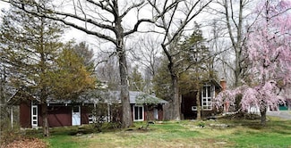 29 Chicken St, Wilton, CT 06897