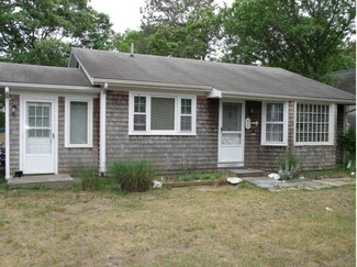 85 Pilgrim Rd, Edgartown, MA 02539