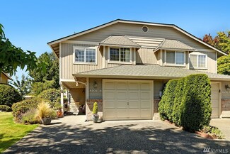 4505 218th St SW Unit B, Mountlake Terrace, WA 98043
