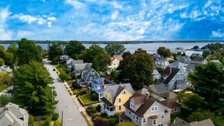 82 Sefton Dr, Cranston, RI 02905