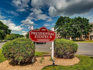2800 Hillsboro Ave N Unit 220, New Hope, MN 55427