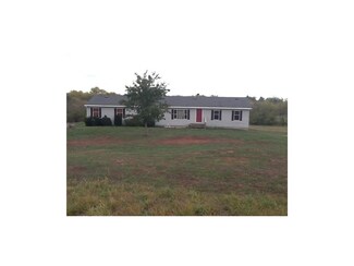 900 NW H Hwy, Maysville, MO 64469