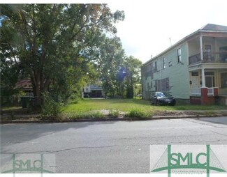 2308 Whitaker St, Savannah, GA 31401