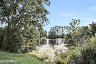 2682 Kimberly Forest Dr E, Jacksonville, FL 32246