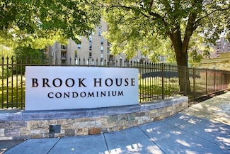 99 Pond Ave Unit 318, Brookline, MA 02445