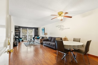1 Greenbriar Dr Unit 304, North Reading, MA 01864