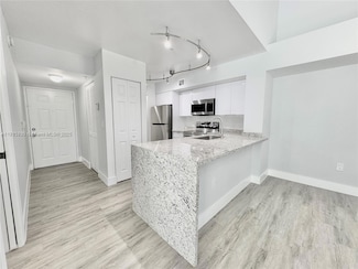 677 SW 111th Ave Unit 303, Pembroke Pines, FL 33025