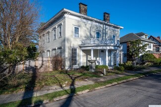 4 Hartwell Ave, Hudson, NY 12534