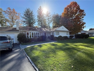 275 Meshanticut Valley Pkwy, Cranston, RI 02920