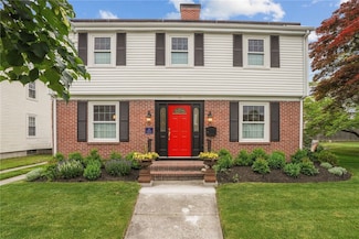 11 Elmcroft Ave, Providence, RI 02908