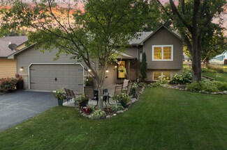 10684 Lincoln St NE, Minneapolis, MN 55434