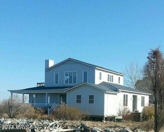 14688 Bay Front Dr, Scotland, MD 20687