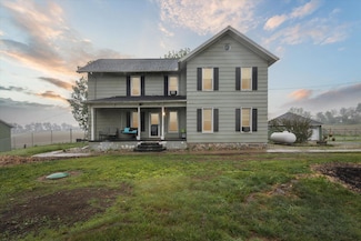 4900 E Mosherville Rd, Jonesville, MI 49250