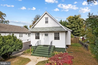 33 E Gloucester Pike, Barrington, NJ 08007