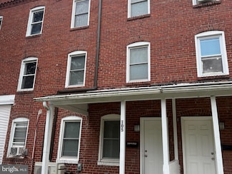 105 Hickman Rd, Claymont, DE 19703