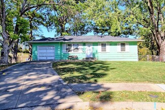 6322 NE Agnes Cir, Kansas City, MO 64119