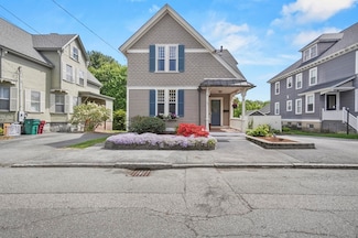 30 Wentworth Ave, Lowell, MA 01852