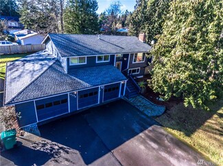 13704 Beverly Park Rd, Lynnwood, WA 98087