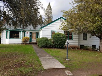 424 NW Van Dyke Place, Grants Pass, OR 97526