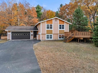 8354 Mercer Rd, Charlevoix, MI 49720