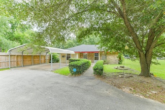 101 Ramey Ave, Cleveland, TX 77327