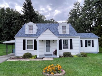 3713 Morehead Ln, Pulaski, VA 24301