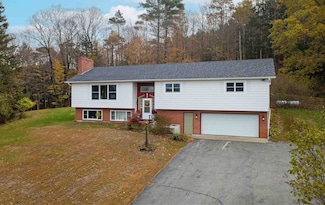 172 Lawrence Cir, Saint Johnsbury, VT 05819