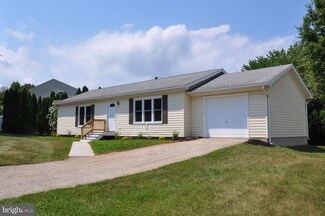 105 Ivy Dr, Manchester, PA 17345