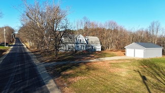 474 Quaker Ridge Rd, Leeds, ME 04263