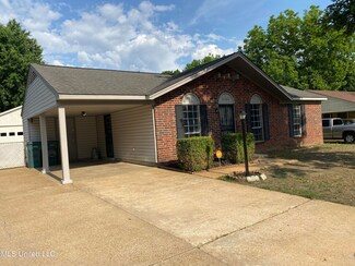8182 Whitebrook Dr, Southaven, MS 38671