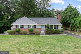 1911 Bergdoll Ave, Marcus Hook, PA 19061